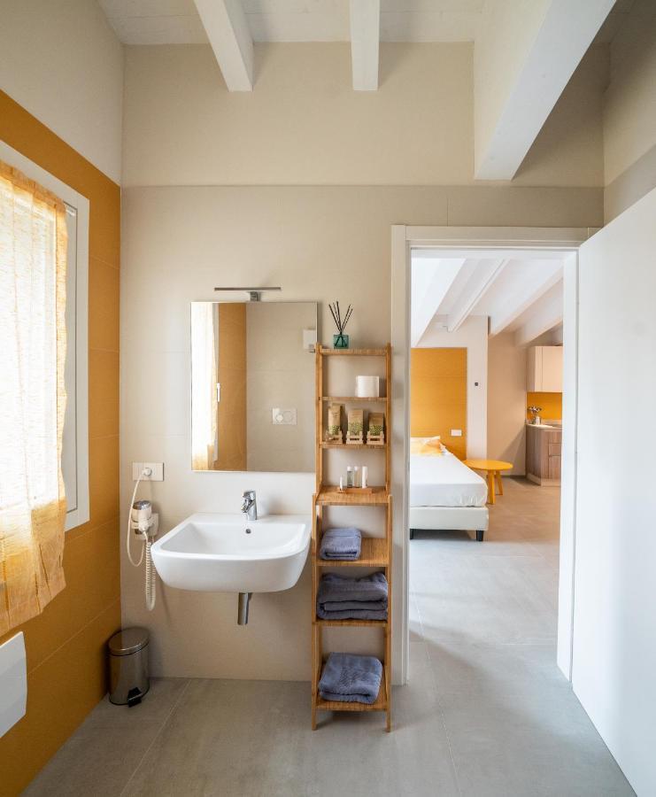A Casa Di Sabina Hotel Desenzano del Garda Luaran gambar